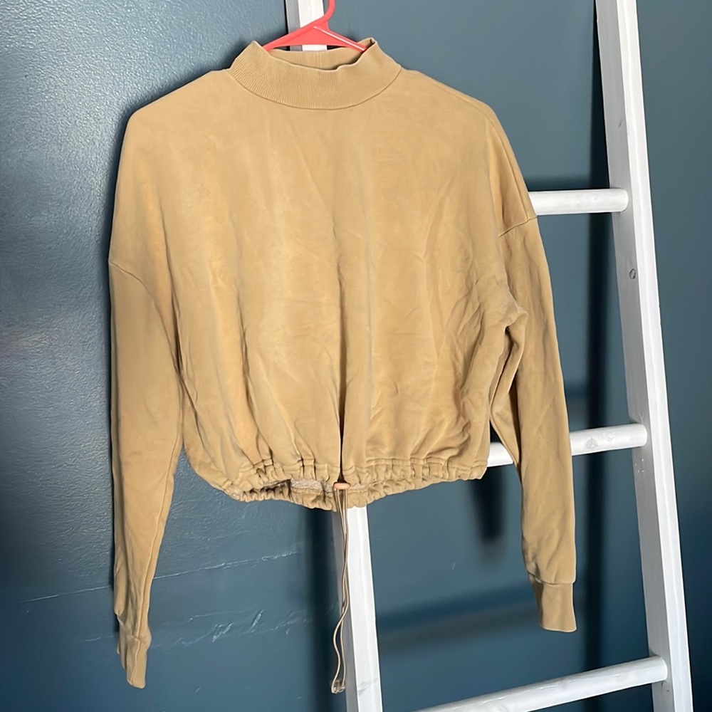 Forever 21 gently used cropped sweater
